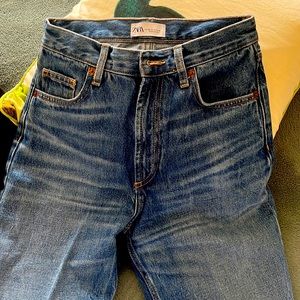Brand new Zara jeans without tags